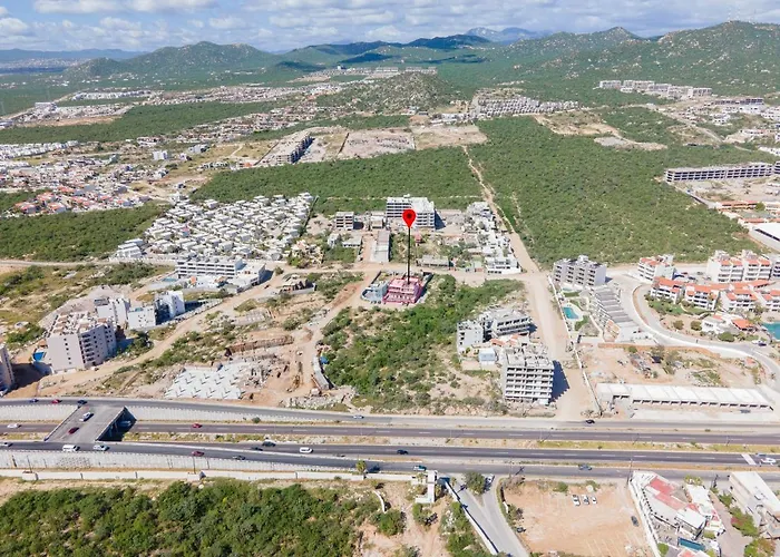 Stunning 2 Bedroom, 2 Bathroom Just A 5 Minute Drive To The